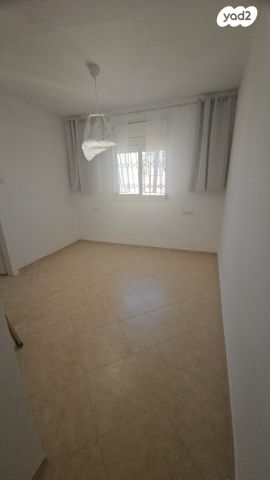 דירה, הרב טנא 12, נווה זאב, נאות אילן, באר שבע