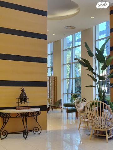 תיירות ונופש, שיכון צנחנים, רמת גן