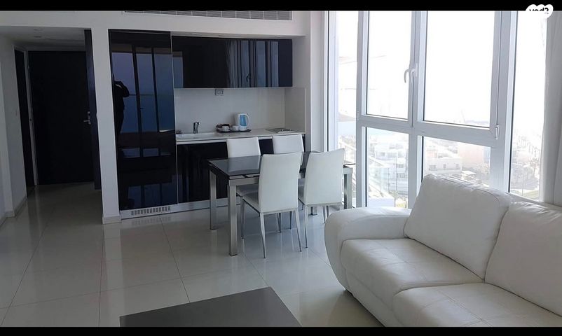 דירה, שדרות עובד בן עמי 10, נוף הטיילת, נתניה