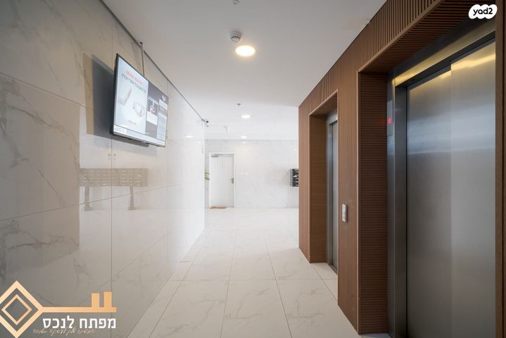 דירה, יהושוע אזולאי, נווה שרון / שער העיר, נתיבות