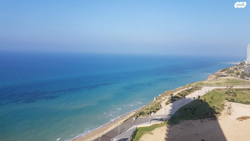 דירה, שדרות עובד בן עמי 10, נוף הטיילת, נתניה