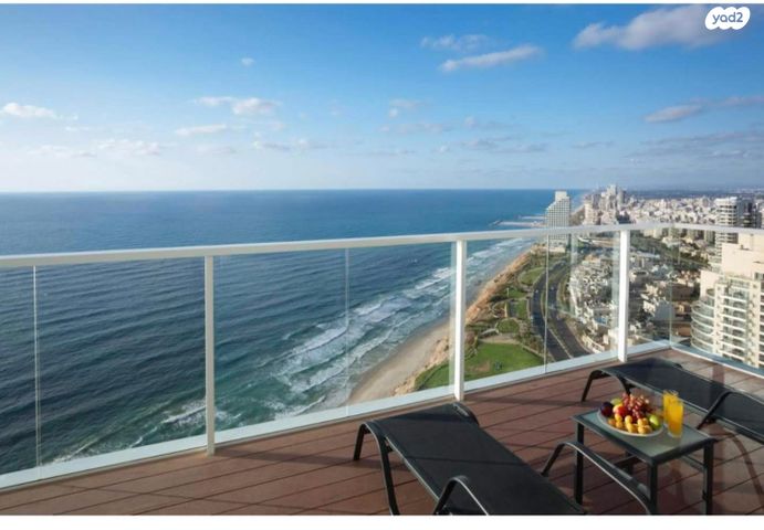 דירה, שדרות עובד בן עמי 10, נוף הטיילת, נתניה