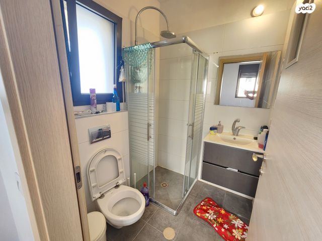 דירה, אבני חן, חריש