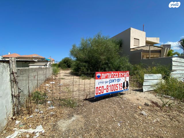 מגרשים, עשרת הרוגי מלכות 10, המרכז הותיק, אור עקיבא