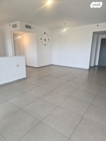 דירה, הגר"א 6, רמת חן ובן ציון, נתניה