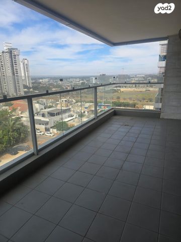 דירה, הגר"א 6, רמת חן ובן ציון, נתניה