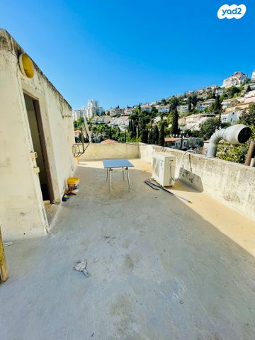 דירה, רש"י, חיפה