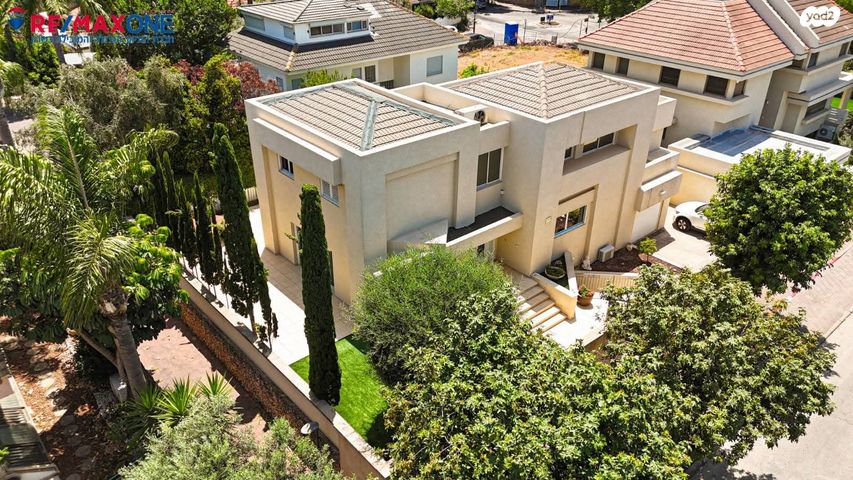 בית פרטי/ קוטג', רעננה