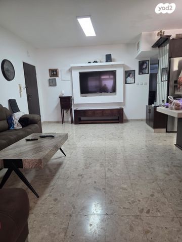 דירת גן, רפאל קלצ'קין 21, נווה מנחם, באר שבע