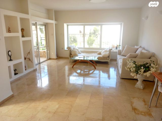 דירת גן, א.ד. גורדון, רמות רמז, חיפה