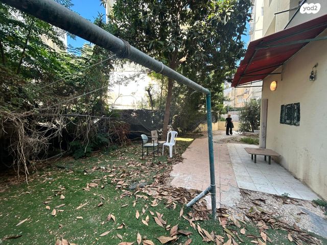 דירת גן, הרצליה, חיפה