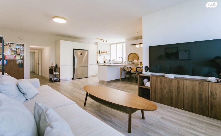 דירה, ז'בוטינסקי 70, אברמוביץ', ראשון לציון