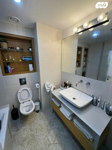 דירה, ניסים אלוני 3, צמרות איילון, פארק צמרת, תל אביב יפו