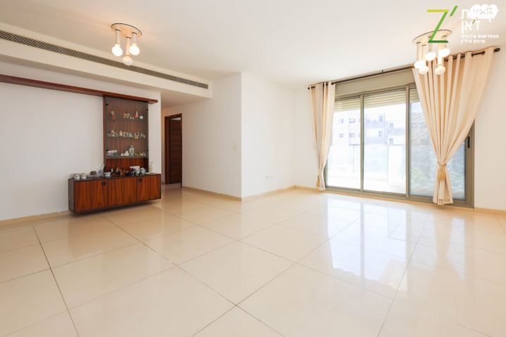 דירה, שמואל הנגיד 7, מרכז, הרצליה