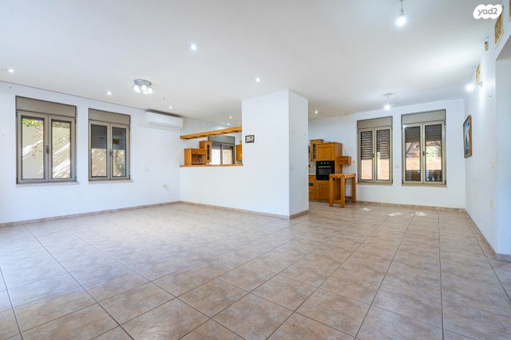 בית פרטי/ קוטג', סמסונוב 6, מרכז העיר, חדרה