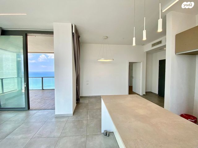 דירה, שדרות רחבעם זאבי 13, גבעת אולגה, חדרה