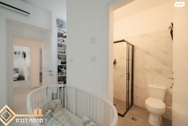 דירה, אריאל שרון, נווה שרון / שער העיר, נתיבות