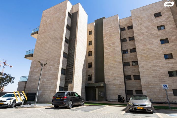 דירה, הרבי מלובאוויטש 26, השחר, דימונה