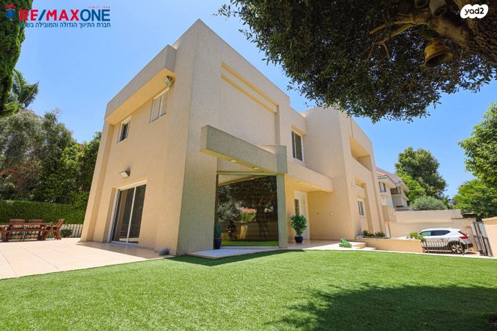 בית פרטי/ קוטג', רעננה