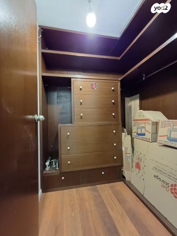 דופלקס, יהושע בן נון, המושבה היוונית, ירושלים