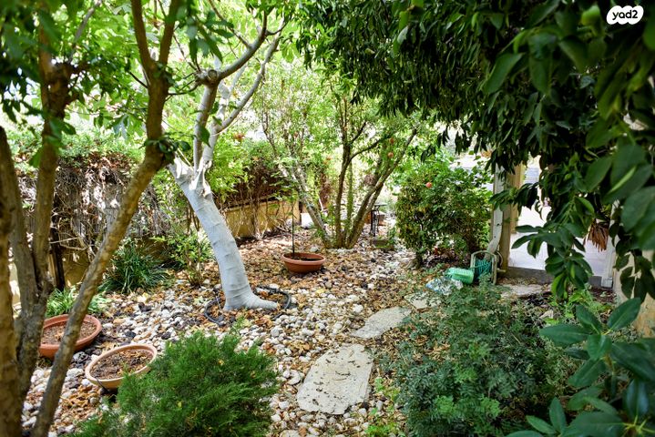 דו משפחתי, ד"ר אבא אחימאיר 32, רשפים, גדרה