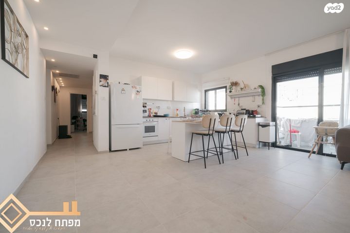 דירה, אריאל שרון, נווה שרון / שער העיר, נתיבות