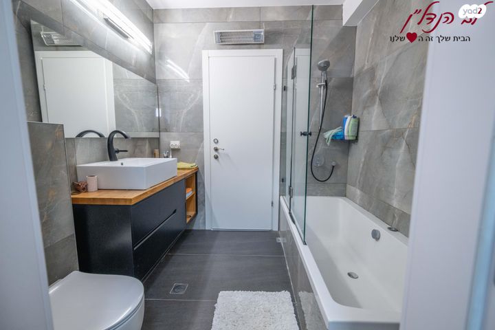 דופלקס, רחל אמנו, מוריה, מודיעין מכבים רעות