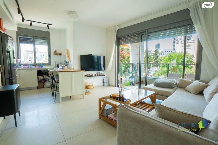 דירה, בלוך, בורוכוב, גבעתיים