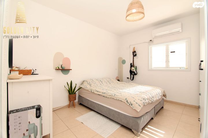 דירה, הרב שמעון גבאי, נתניה