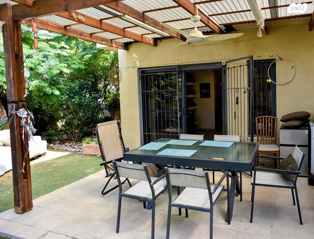 דו משפחתי, ד"ר אבא אחימאיר 32, רשפים, גדרה