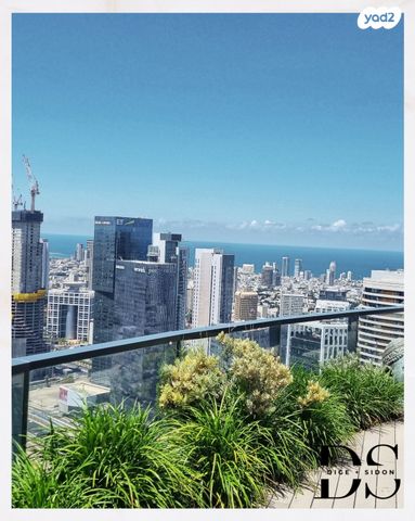 גג/ פנטהאוז, אריאל שרון 4, סיטי, גבעתיים