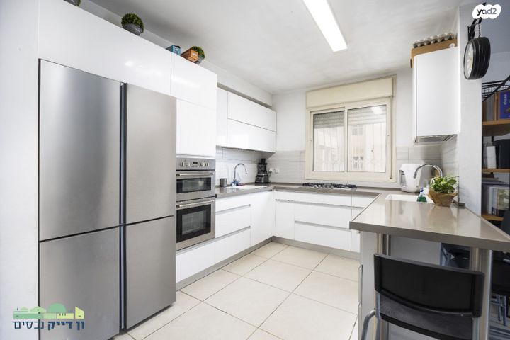 דירה, עמנואל זיסמן, חומת שמואל, הר חומה, ירושלים