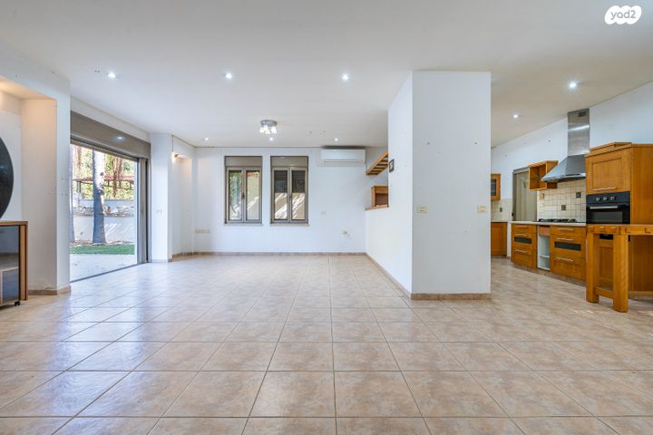 בית פרטי/ קוטג', סמסונוב 6, מרכז העיר, חדרה