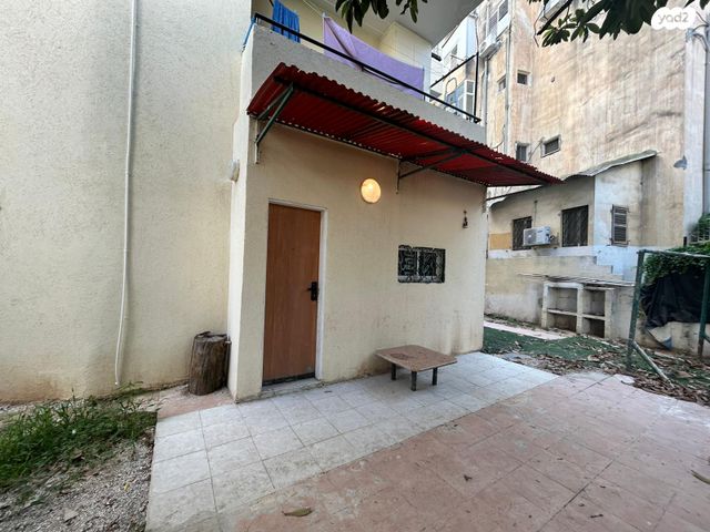 דירת גן, הרצליה, חיפה