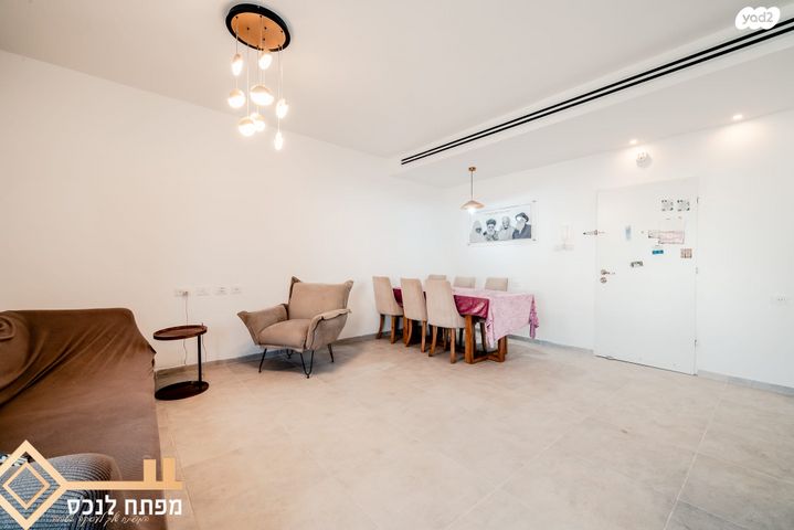 דירה, אריאל שרון, נווה שרון / שער העיר, נתיבות