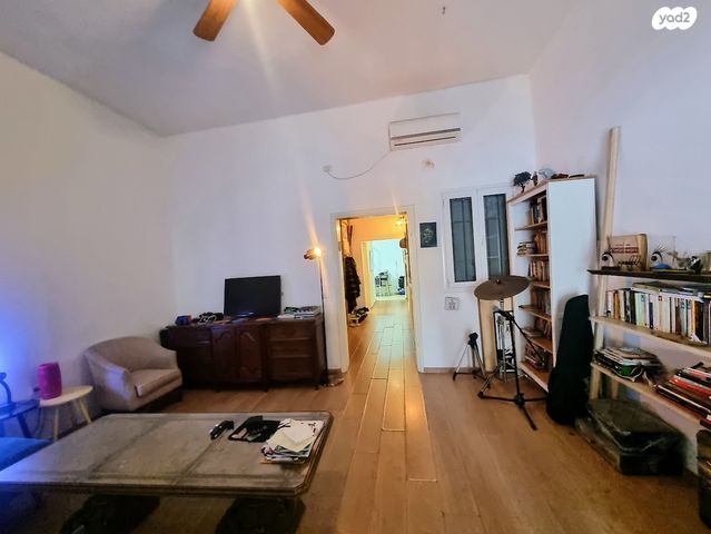 דירת גן, שדרות ירושלים, מכללת תל אביב יפו, דקר, תל אביב יפו