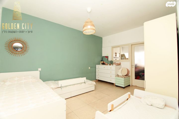 דירה, הרב שמעון גבאי, נתניה