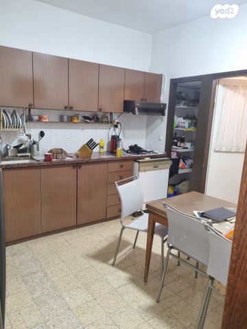 דירה, ד"ר מוסקוביץ', ב' / צפון מערב העיר, רחובות