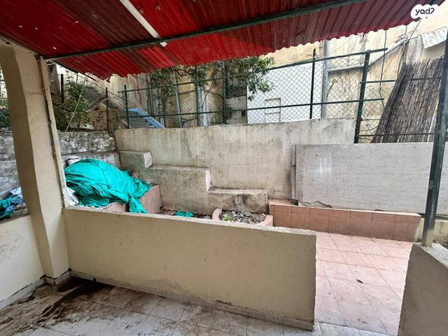 דירת גן, הרצליה, חיפה