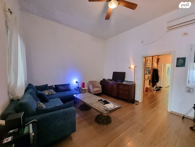 דירת גן, שדרות ירושלים, מכללת תל אביב יפו, דקר, תל אביב יפו