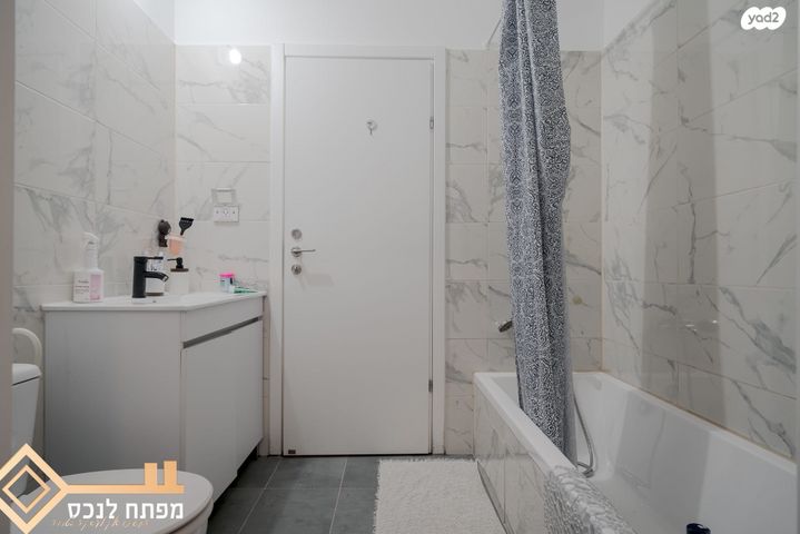 דירה, אריאל שרון, נווה שרון / שער העיר, נתיבות