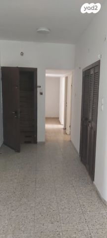 דירה, עולי הגרדום, רמז, מערב ותיק, ראשון לציון