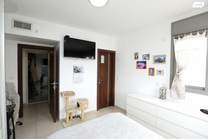 דירה, תאנה, החורש, חריש