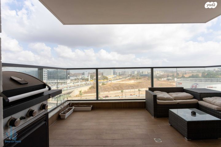 חצרות המושבה