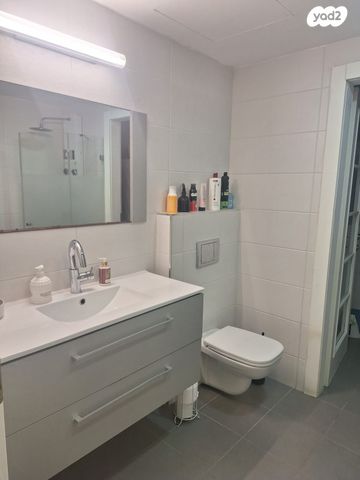 דירה, דבורה הנביאה, רובע יזרעאל סביוני העמק, עפולה