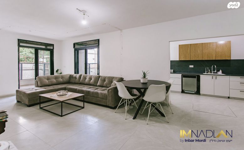 דירה, מחנה יהודה, פתח תקווה