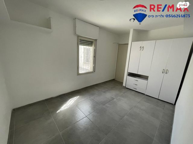 דירת גן, משעול הסביונים, המיסדים, כרמיאל