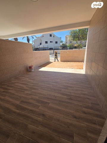 דירת גן, שדרות ארזים, סביוני ים, קרית ים