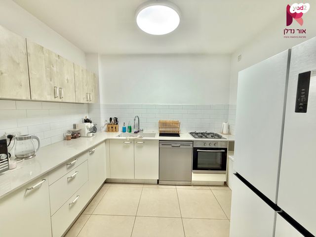 דירה, אליהו הנביא, פסגות אפק, ראש העין