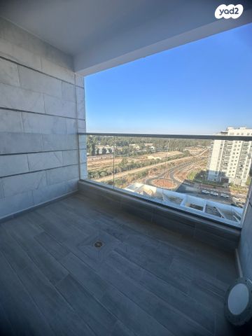 דירה, יצחק שמיר, בית בפארק ,פרדס בחסכון, אור יהודה